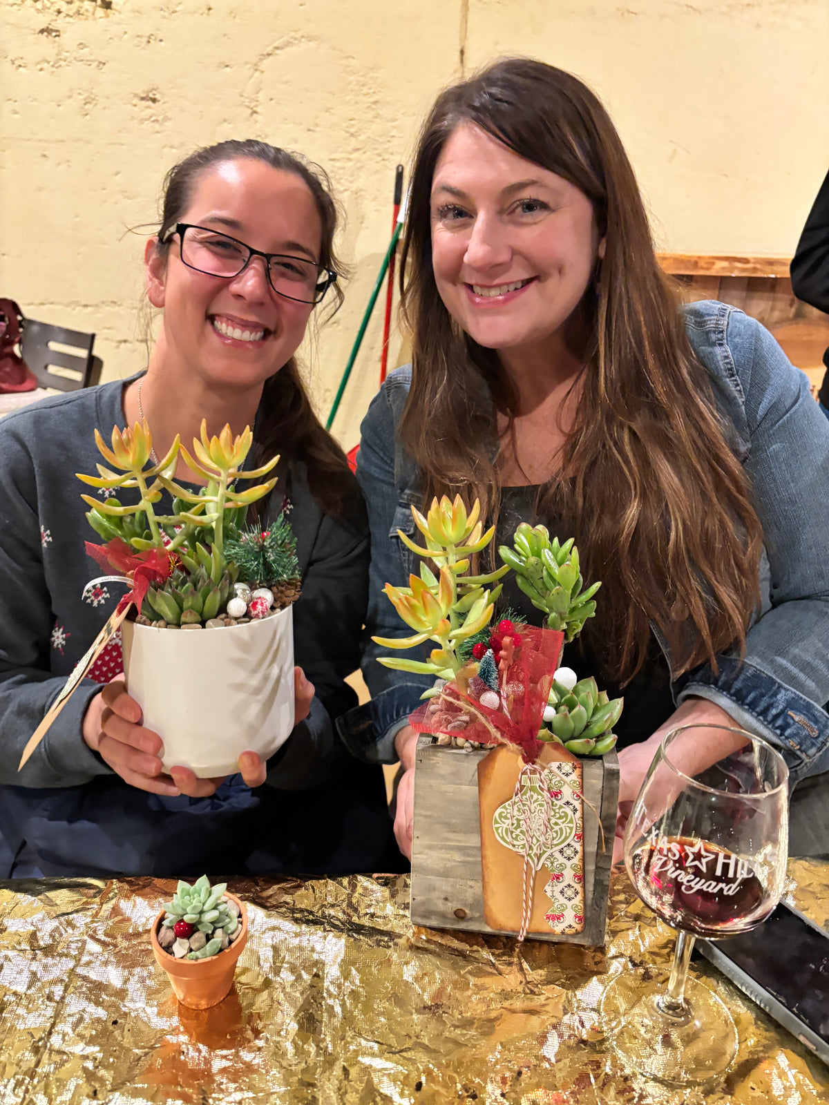 Christmas DIY Workshop / A Very Merry Succulent Night
