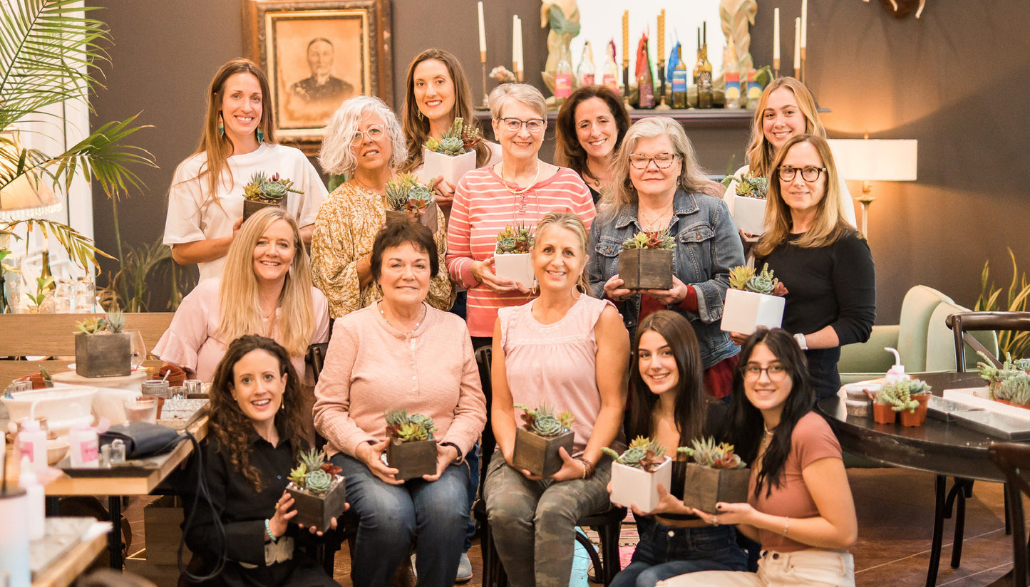Vista Brewing | DIY Christmas Centerpiece Workshop